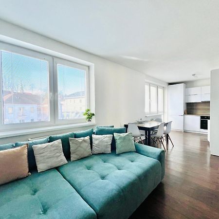 H5 Apartman 2 Bedrooms With Balcony And Free Parking Жилина Экстерьер фото